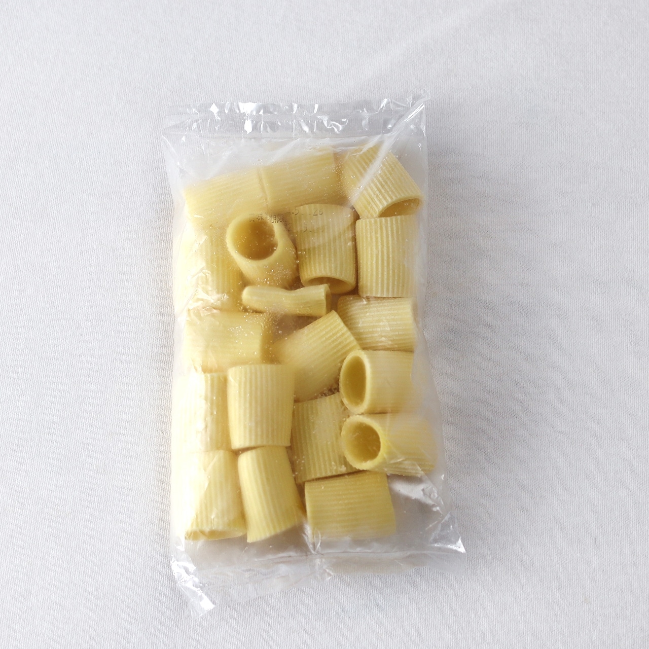 リガトーニ (ショート パスタ) もちもち 生パスタ 冷凍 80ｇ
