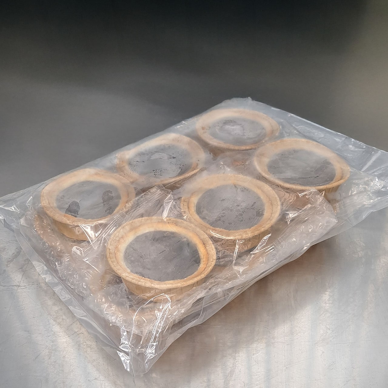カカオの風味香るココアミニタルト 12個入り