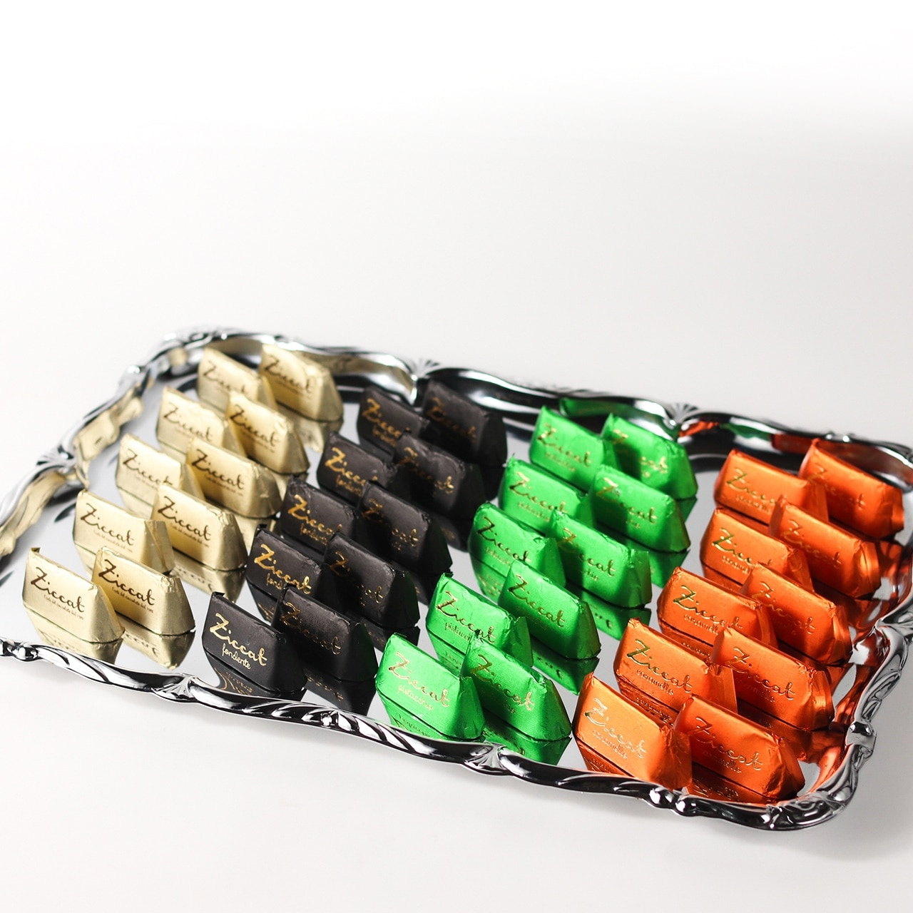 美食の街トリノの贅沢ジャンドゥーヤ(チョコレート)4種×10個