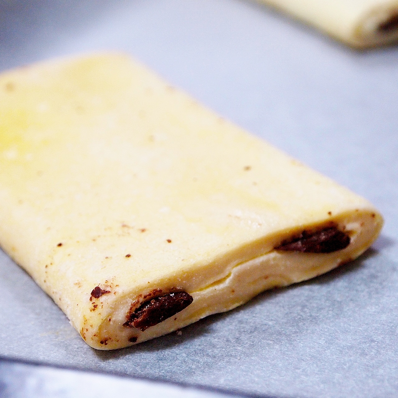 【１個】 焼くだけ！パンオショコラ　発酵バターが香るフランス産　Bake up生地  75g x 1個