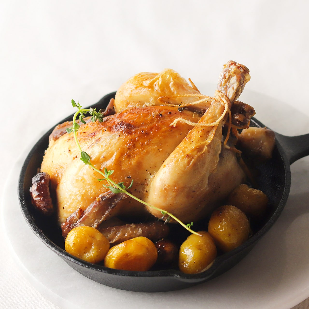 スペイン産 ひなどり(プーサン 丸鶏・中抜)M(400-450g)