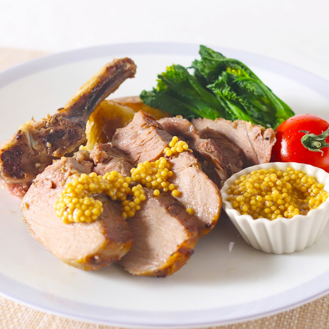 【お買い得】温めるだけ！骨付き仔牛ロースステーキ