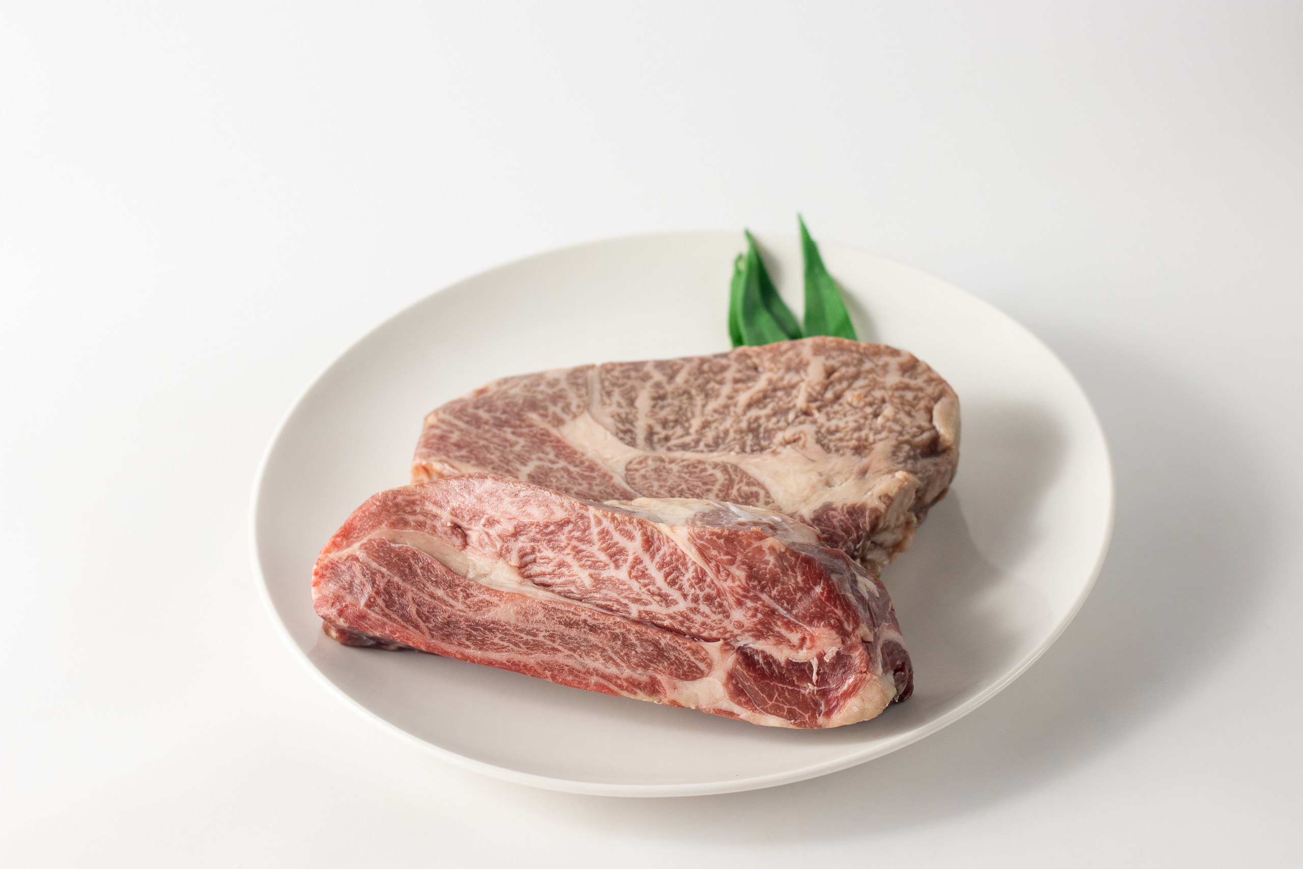 阿蘇・産山村 黒毛和牛の肩ロースステーキセット（国産飼料100％育ち）