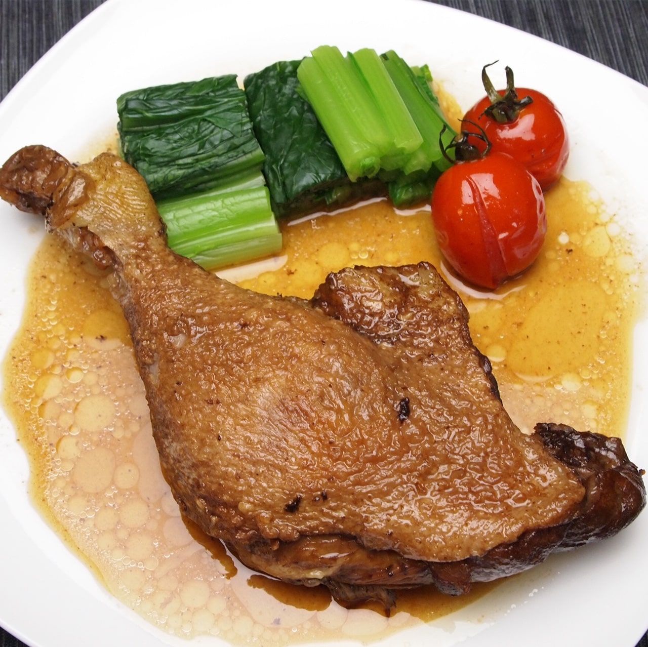 【限定入荷】骨付き鴨もも肉（キュイスドカナール）ハンガリー産ミュラー種