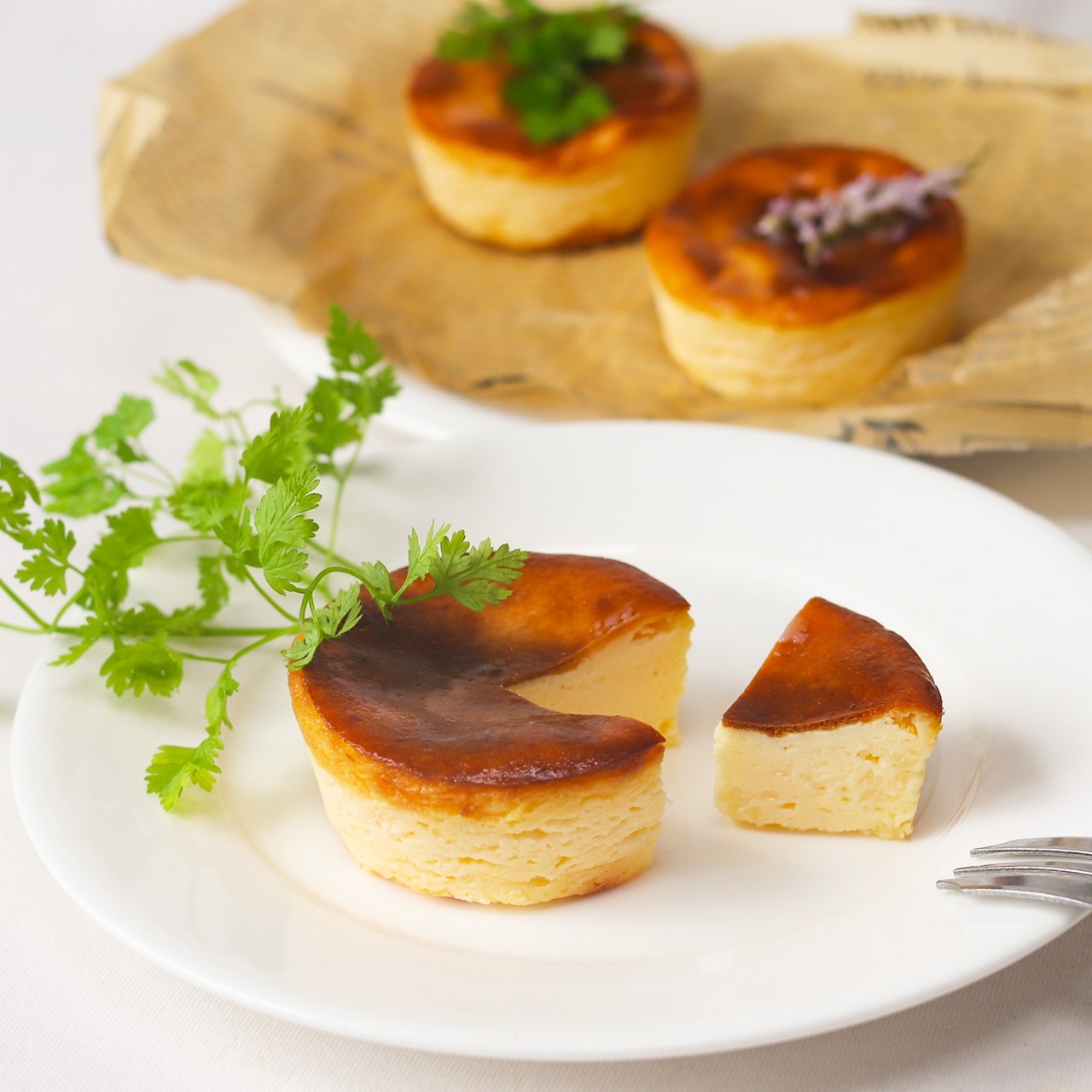 【お買い得】厳選チーズの手のりバスクチーズケーキ