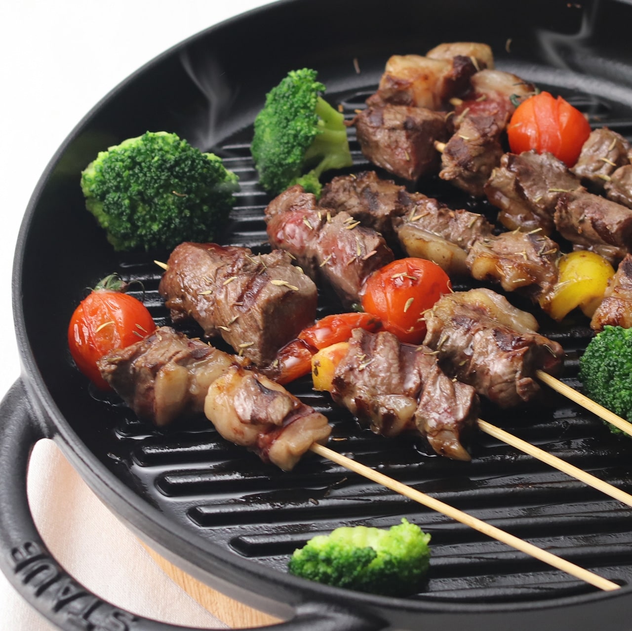 【お買い得】エゾシカ肉 背ロース ステーキカット 400g