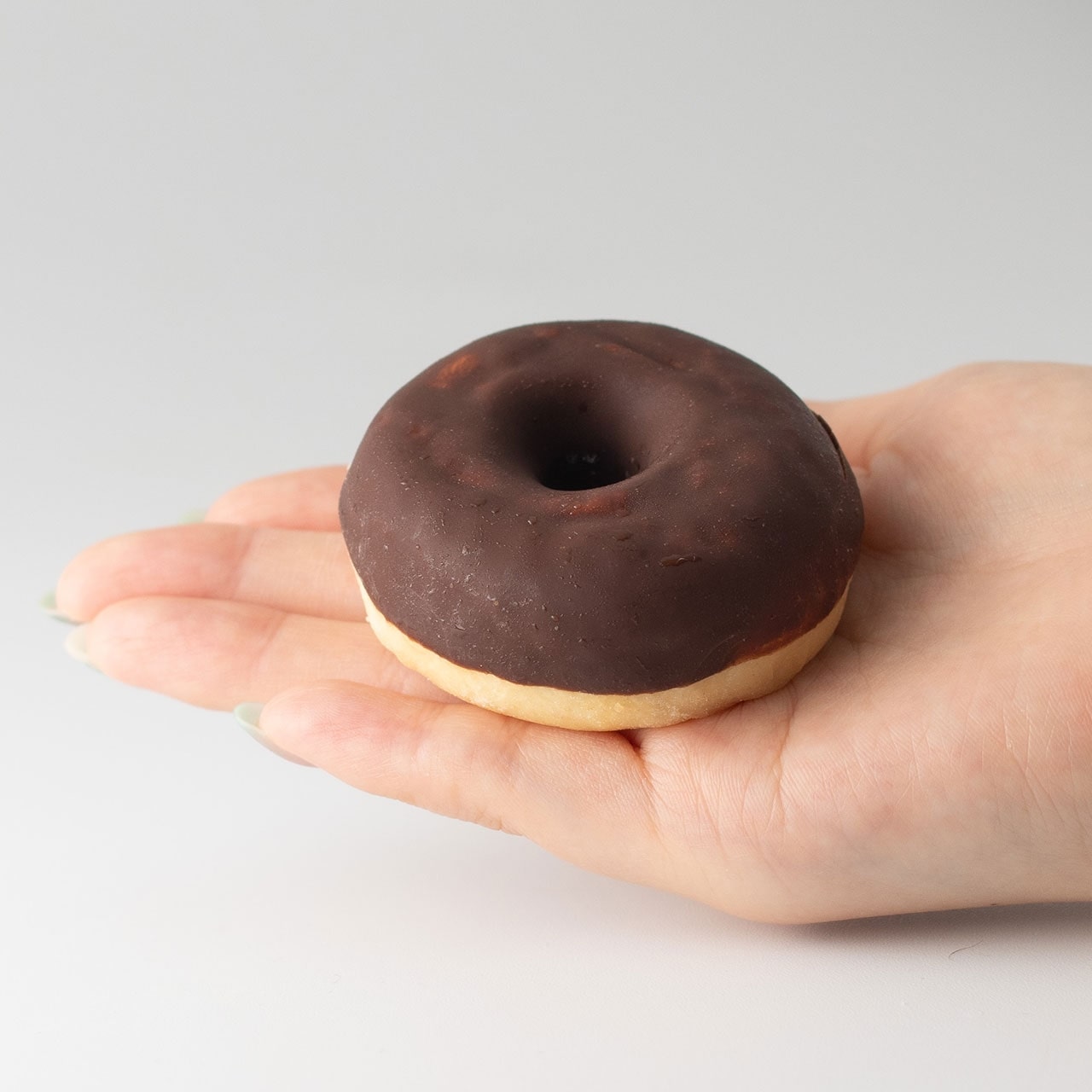 ふわもち食感 ミニドーナツ チョコレート ベルギー産 4個入り