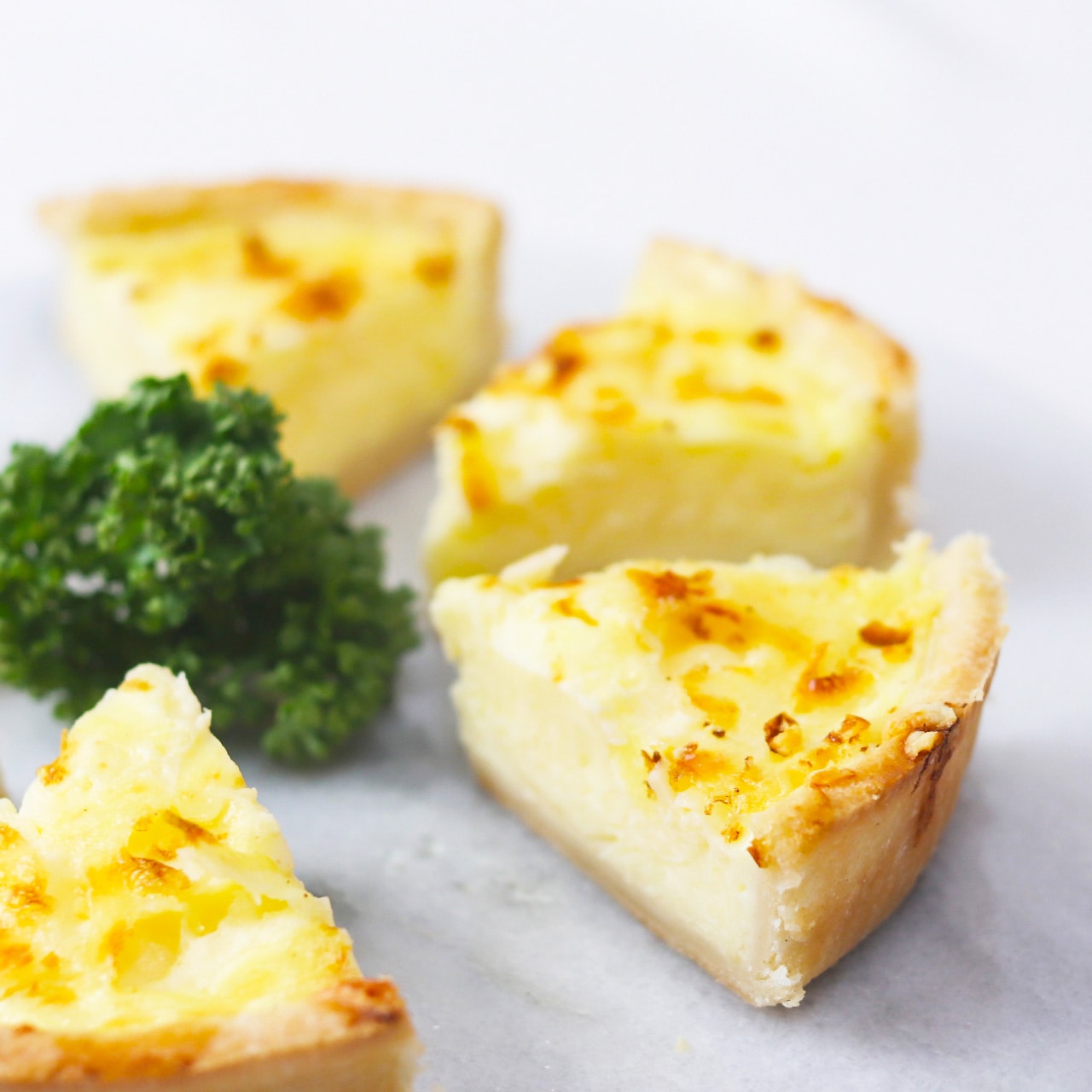 3種のチーズのキッシュ（タルトフロマージュサレ）