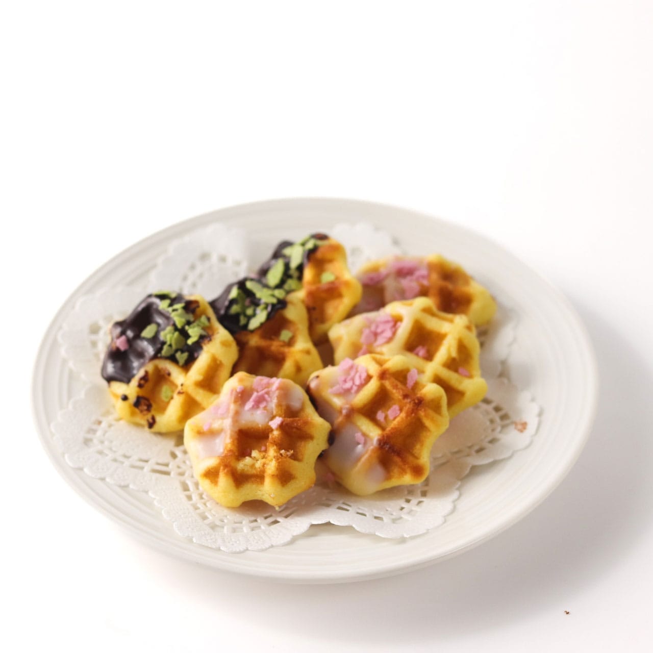 たまご仕立てのふんわりミニワッフル