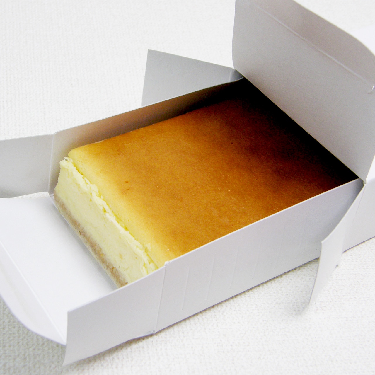 北海道ピュア チーズケーキ ベイクドタイプ