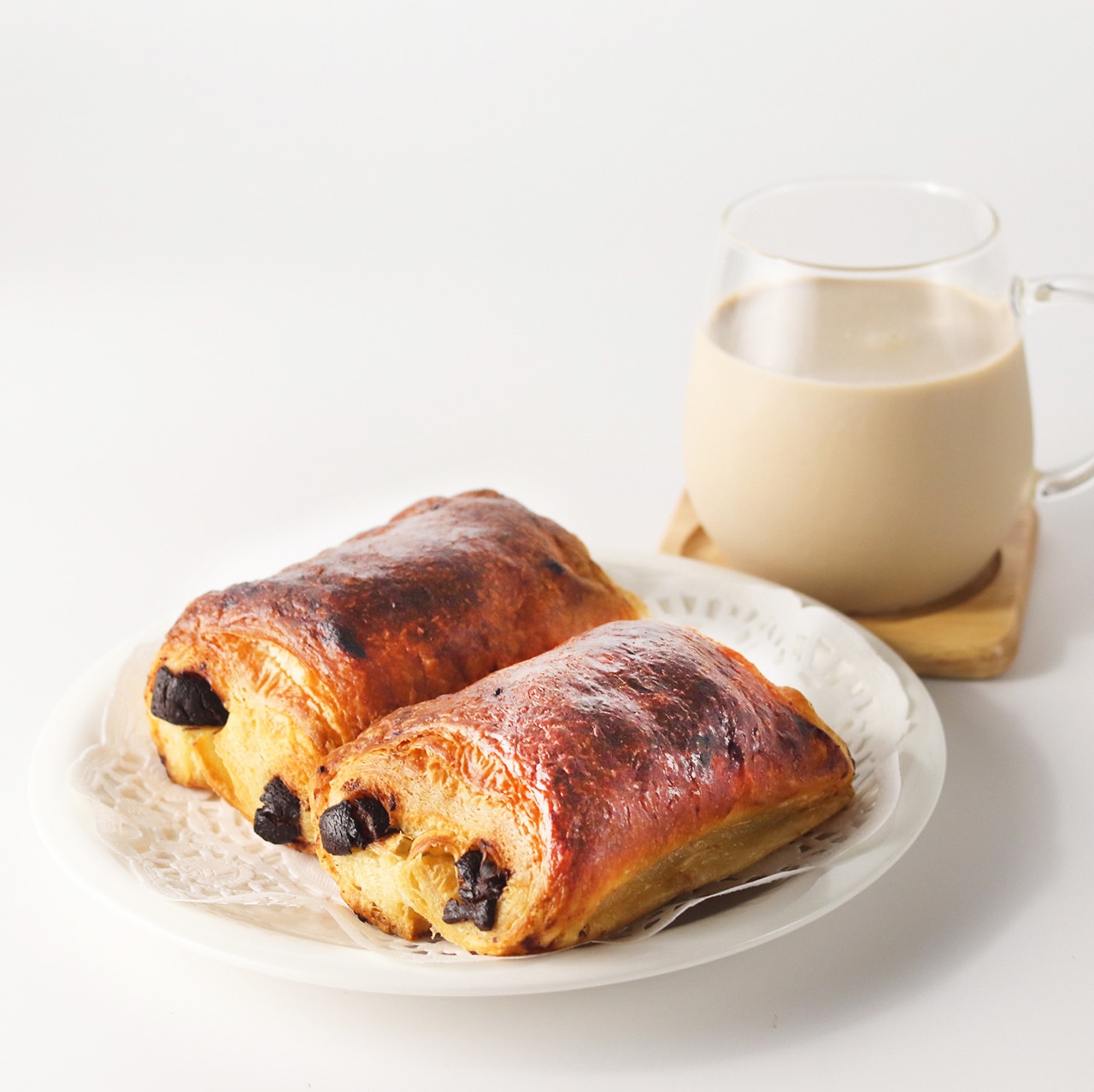 焼くだけ！パンオショコラ 発酵バターが香るフランス産　Bake up生地 3個入り