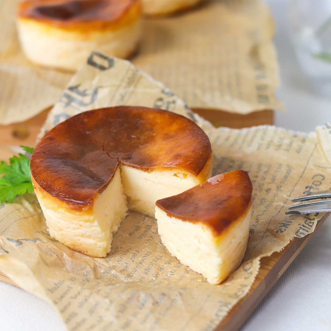 【お買い得】厳選チーズの手のりバスクチーズケーキ