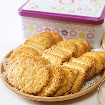 ブルターニュ産 クッキー（ガレット）3種アソート缶（ヴァイオレットフラワー）