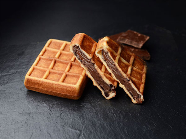 チョコレートフィリングのワッフル