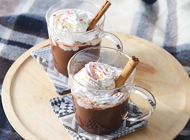 ホットココアでホイップ