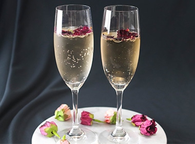 おもてなしのシャンパンを華やかに
