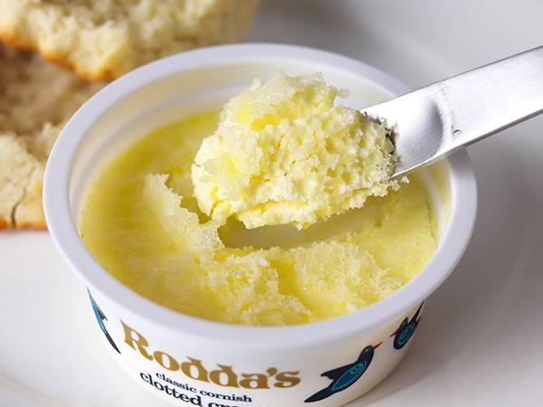 本物のクロテッドクリームの証し