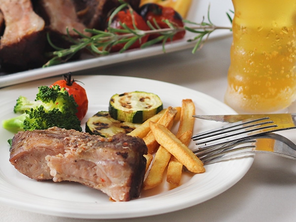 骨付きロースステーキ