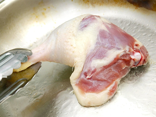 鴨もも肉のロースト