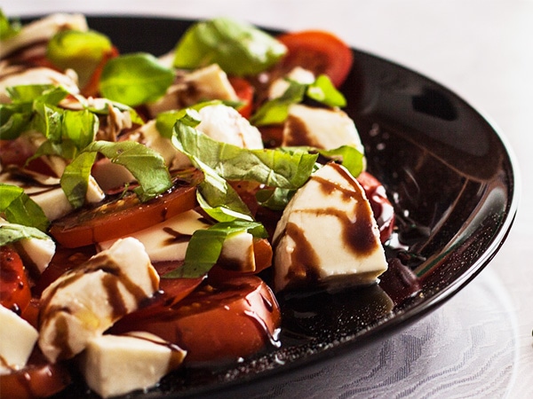 バルサミコ酢モツアレラ