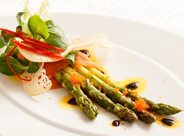 グリルした肉、野菜