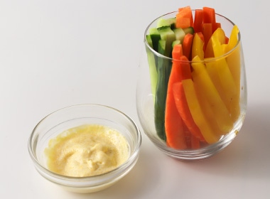 マヨネーズと混ぜるだけでリッチなディップソースに